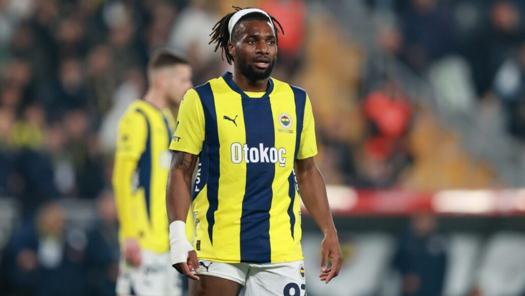 Allan Saint-Maximin acusa a médicos de Fenerbahce de incitarlo a doparse