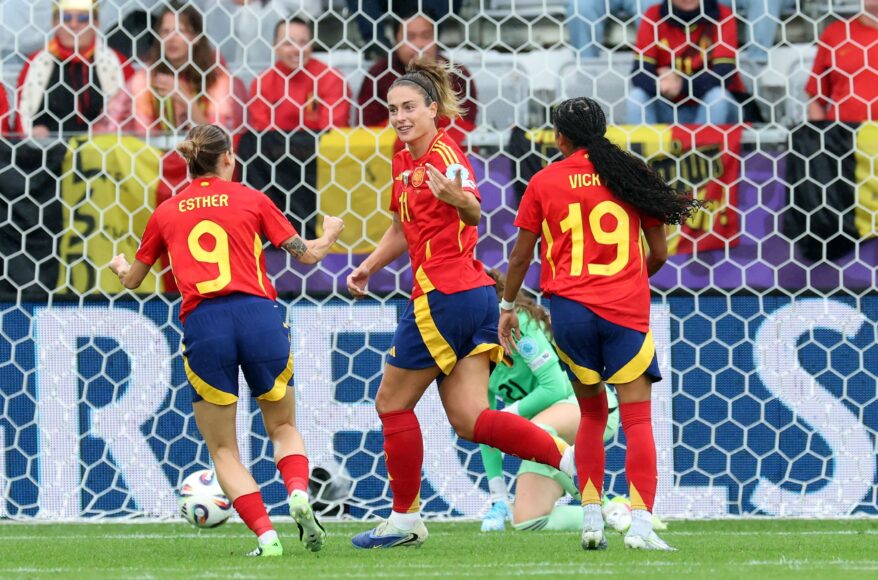 Alexia Putellas brilla con dos goles en la victoria de España ante Bélgica