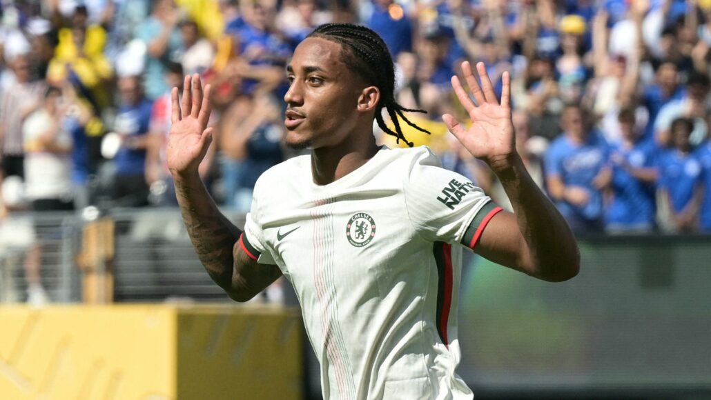 Joao Pedro brilla en debut con Chelsea y se disculpa a Fluminense tras triunfo