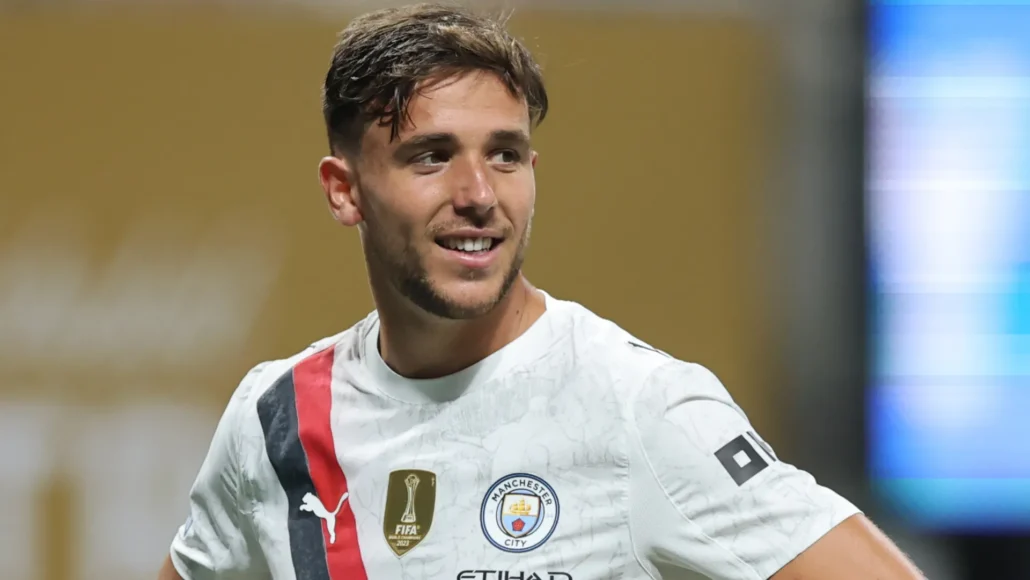 Nico González busca salir del Man City tras solo seis meses por 50 millones