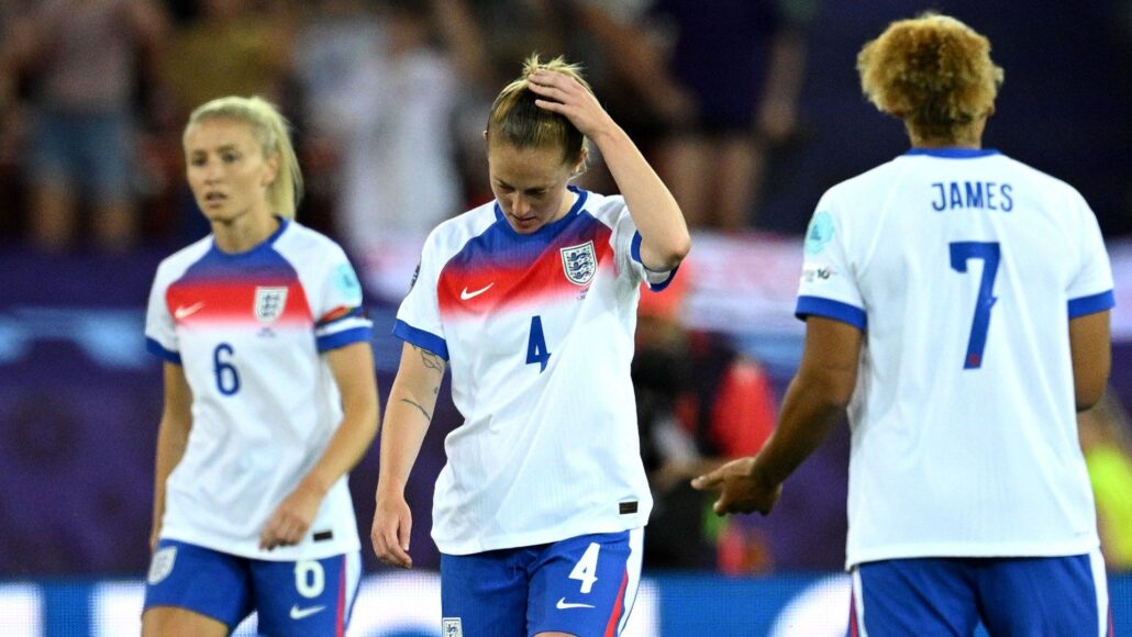 Las Lionesses hacen historia no deseada tras derrota ante Francia en Euro 2025