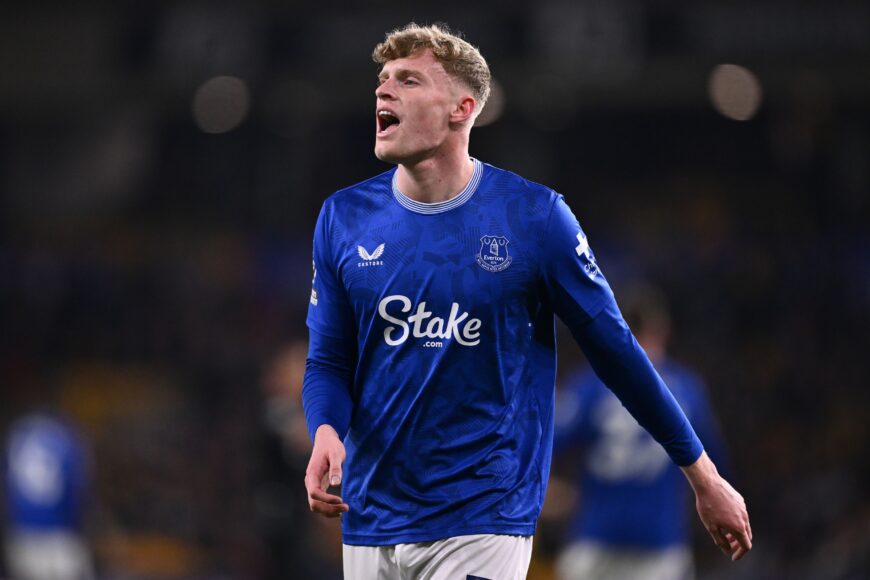 Jarrad Branthwaite se queda en Everton tras renovar contrato con los Toffees