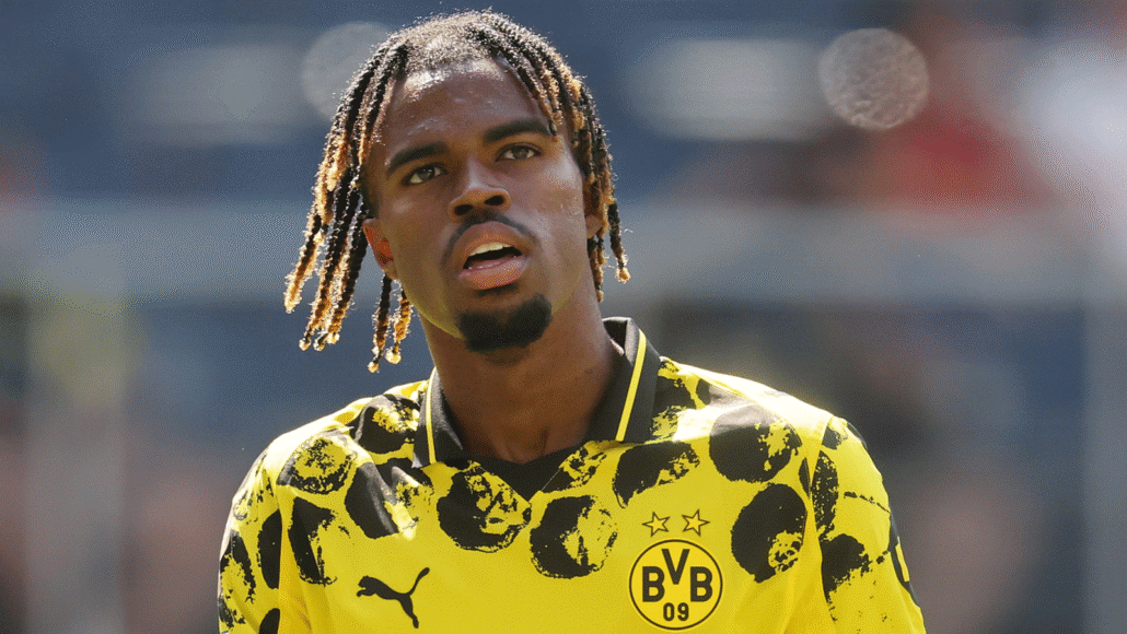 Borussia Dortmund se acerca a acuerdo por Carney Chukwuemeka y Buonanotte