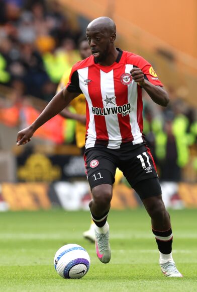 Yoane Wissa criticado por exentrenador de Brentford en medio de su fichaje