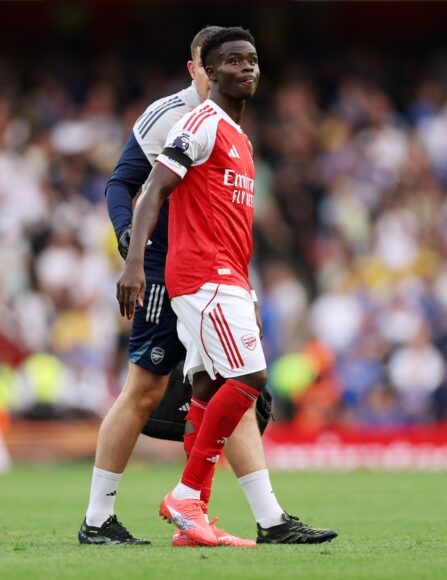 Odegaard se lesiona y Arsenal sufre un susto en el partido contra Leeds