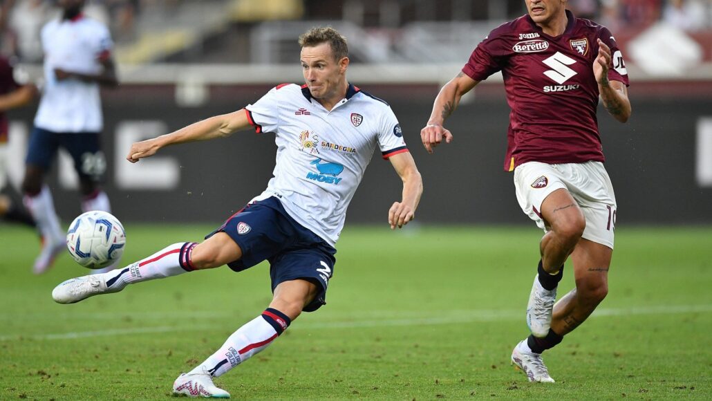 Lateral de Cagliari se retira a los 29 años por ligamentos dañados
