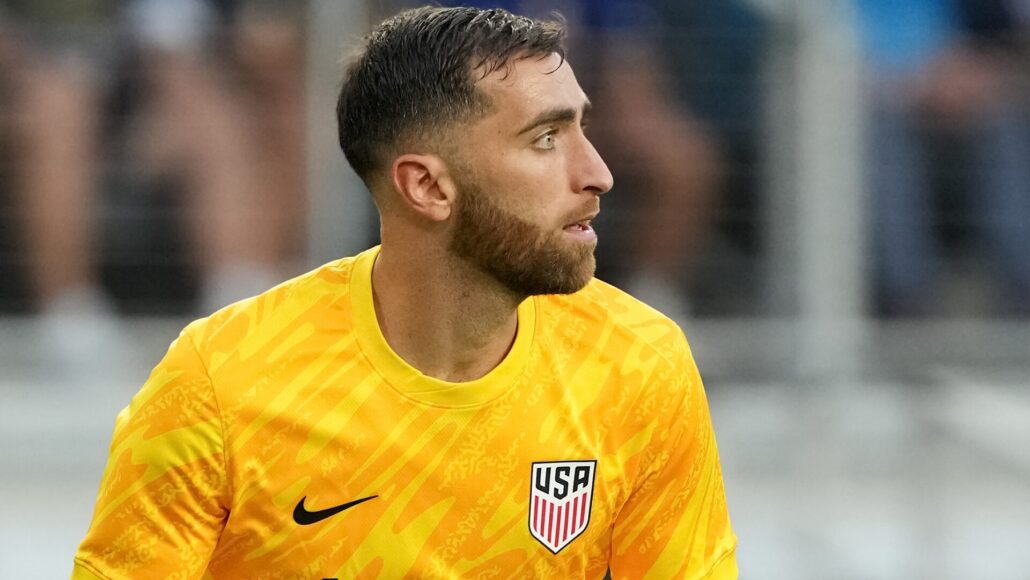 Matt Turner admite que no es lo suficientemente bueno para la Premier League