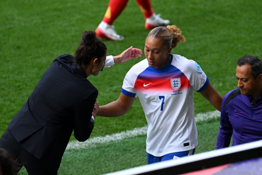 Lauren James se lesiona y estará fuera por tiempo tras triunfo en Euro 2025