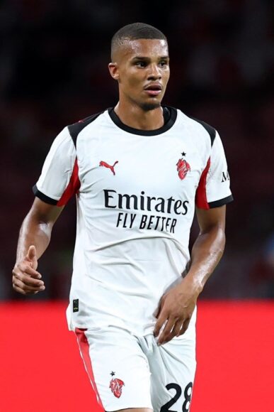 Newcastle ficha a estrella del AC Milan: defensa feliz por su elección