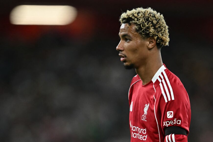 Arne Slot revela problemas en campaña que llevaron a Liverpool a gastar £300M