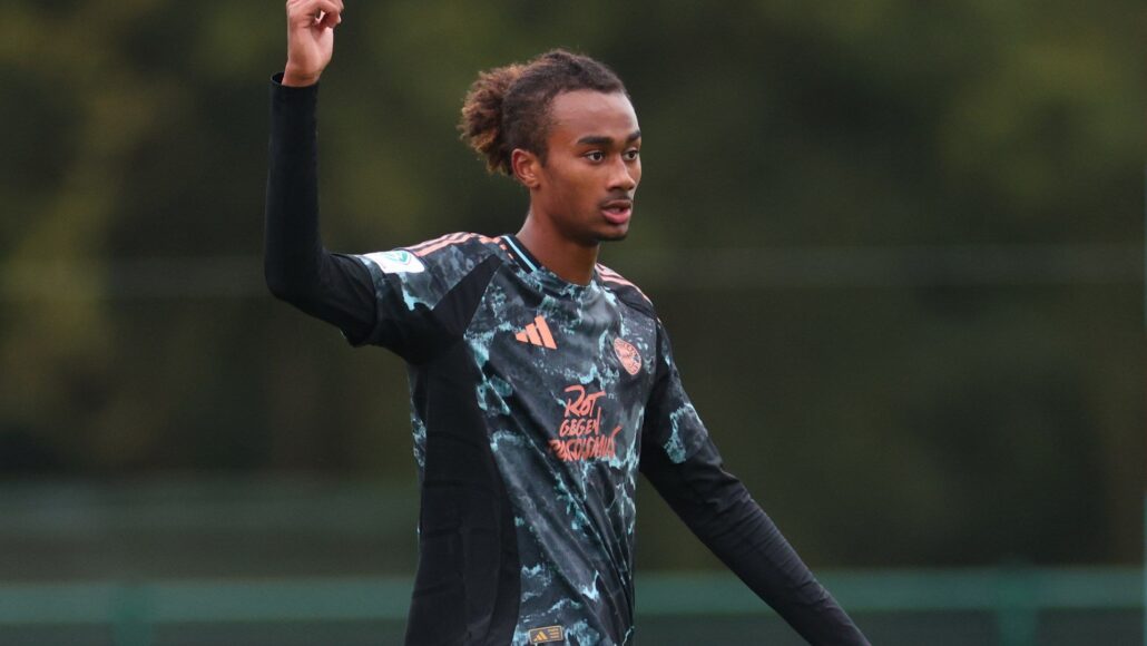Bayern confirma que Jonah Kusi-Asare no será cedido y jugará tras Kane