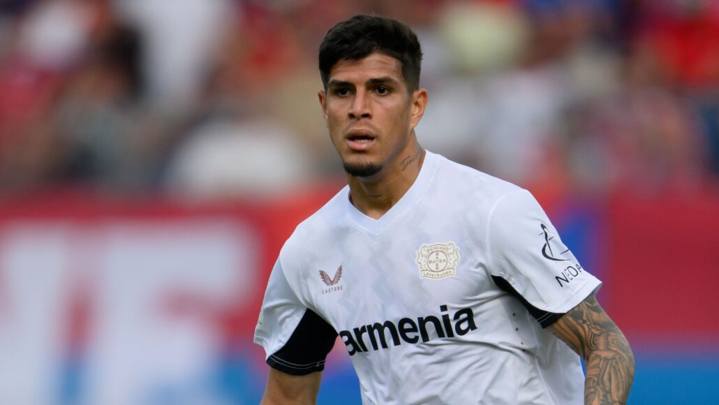 Arsenal desiste en fichar a Piero Hincapie, Bayer Leverkusen responde claramente