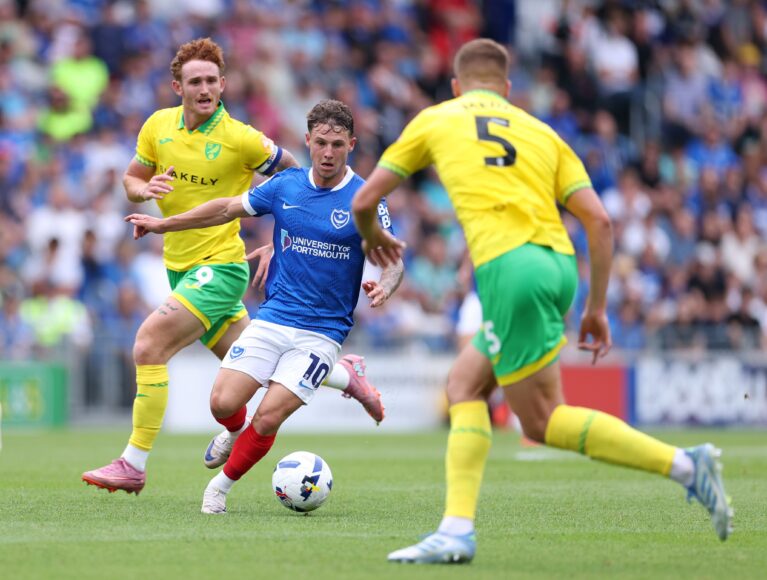 Josh Sargent anota por tercer partido seguido en victoria de Norwich