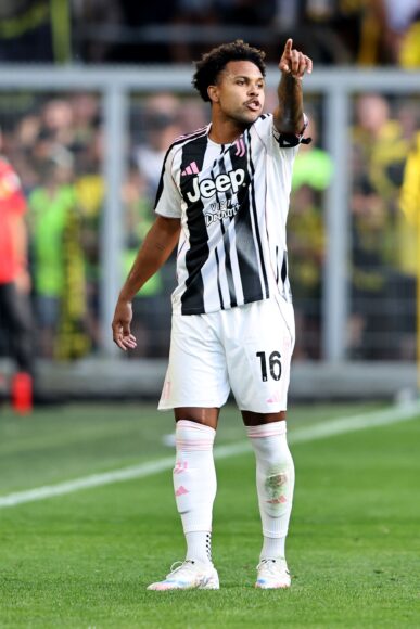 Juventus condena los cánticos racistas hacia Weston McKennie tras victoria