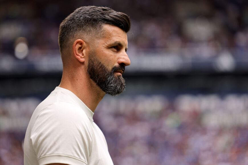 Schalke condena abuso racista hacia estrella en el DFB-Pokal contra su rival