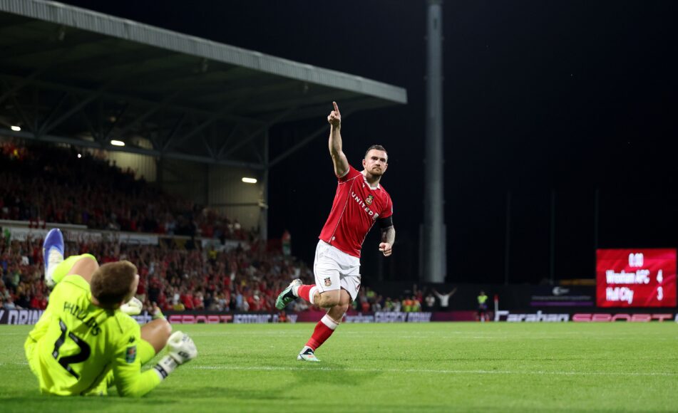 Ambiciones reveladas de Wrexham en la Championship con Ryan Reynolds y Rob McElhenney