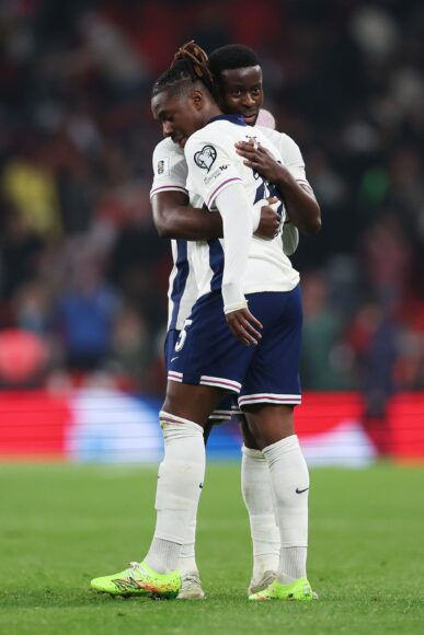 Crystal Palace no ha recibido ofertas firmes por Eze y Guehi, Arsenal interesado