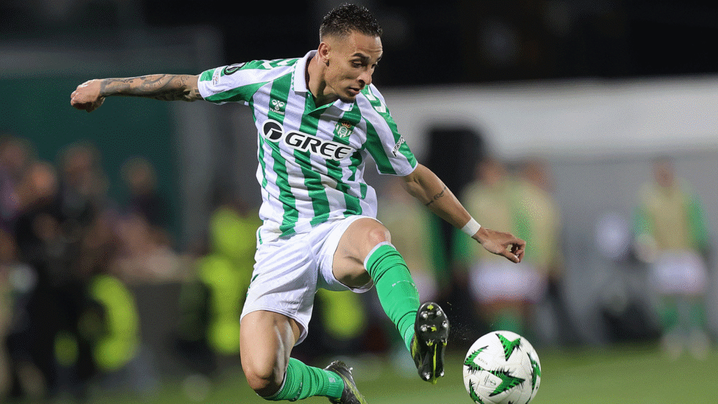 Antony dispuesto a ampliar contrato con Man Utd para sueños de regreso al Betis