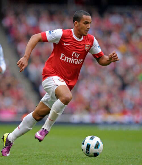Theo Walcott asegura que Viktor Gyokeres necesita tiempo para adaptarse al Arsenal