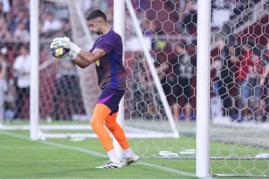 Barcelona tiene plan B para registrar a Joan Garcia si La Liga rechaza lesión de Ter Stegen
