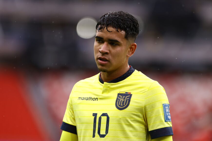 Chelsea afirma que joven talento puede superar a Messi y Neymar tras préstamo