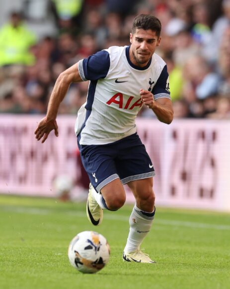 Otro revés para el Tottenham: fallan intentos de transferir a Eze y otros