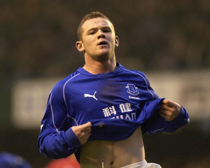 Wayne Rooney defiende su educación tras críticas en Everton y Man Utd