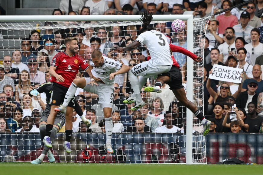 Calvin Bassey afirma que el gol del Man Utd ante Fulham debió ser anulado