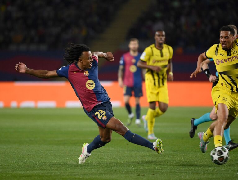 Jules Koundé renueva con Barcelona tras pánico por transferencia a Man City