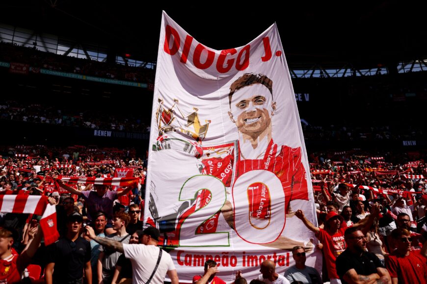 Silencio interrumpido por abucheos en homenaje a Diogo Jota antes de la final