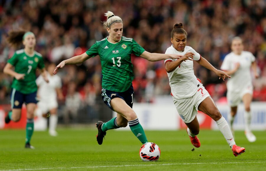 Kelsie Burrows, ex-jugador de Blackburn Women’s, recibe 16 partidos de suspensión