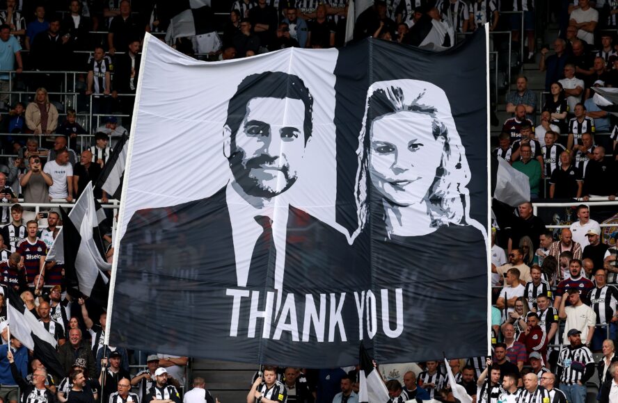 Amanda Staveley llora al escuchar el agradecimiento de los fans del Newcastle