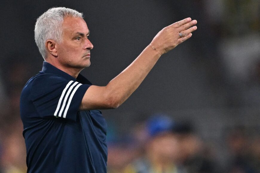 Mourinho rechazado por Rangers busca volver a Inglaterra tras salir de Fenerbahçe