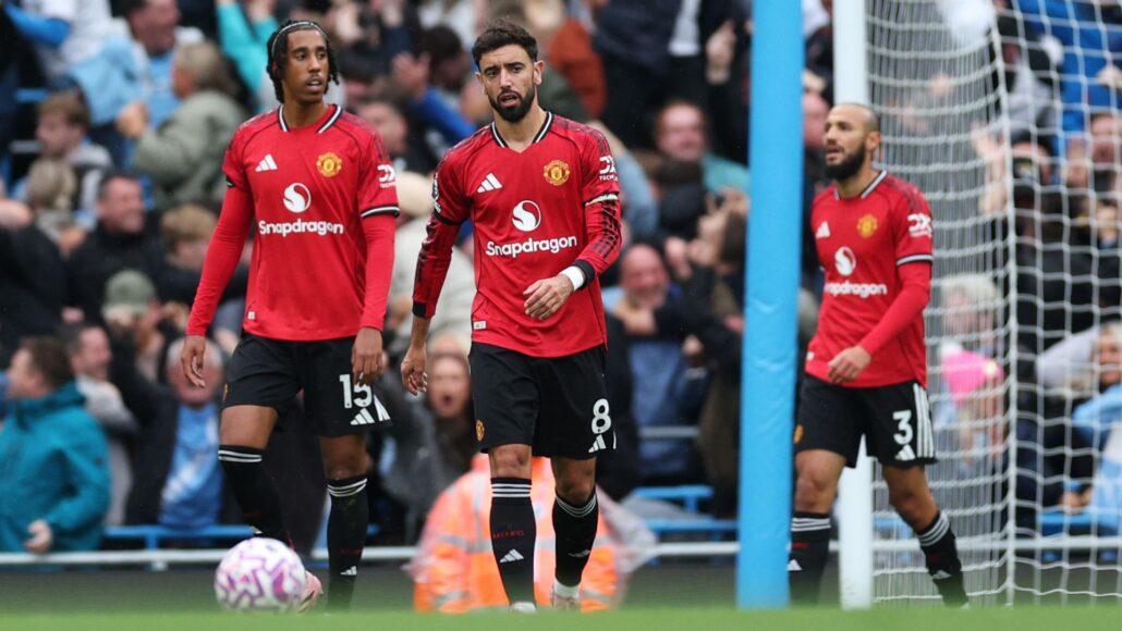 Wayne Rooney comparte opinión de leyendas sobre derrota del Man Utd en el derby