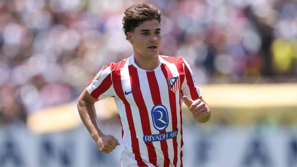 El agente de Julián Álvarez responde a rumores del interés de Liverpool