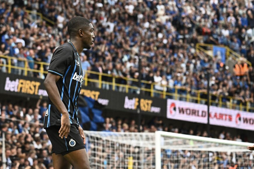 Chelsea, Aston Villa e Inter siguen al defensor del Club Brugge tras fallido fichaje