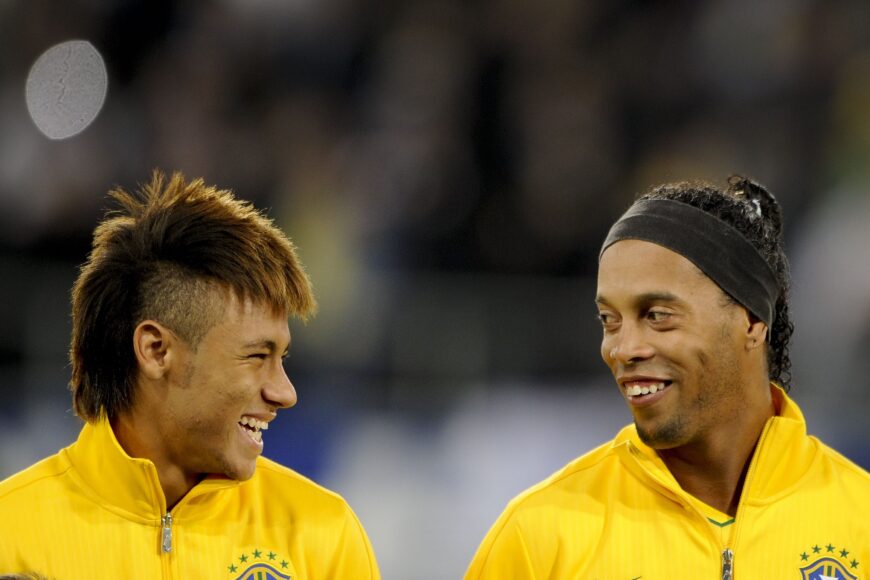 Ronaldinho confía en que Neymar regresará pronto a la selección de Brasil
