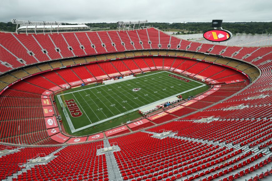 Guía completa del GEHA Field en Arrowhead Stadium: entradas, acceso y hotelería