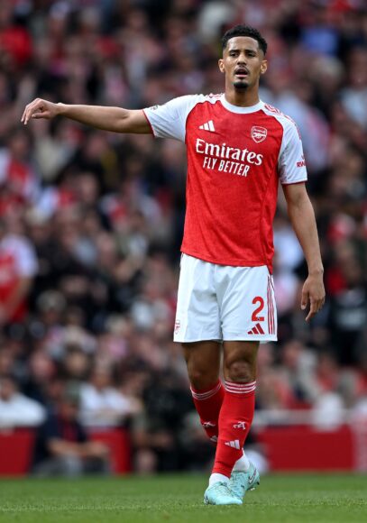 William Saliba renueva con Arsenal por cinco años y fortalece al equipo