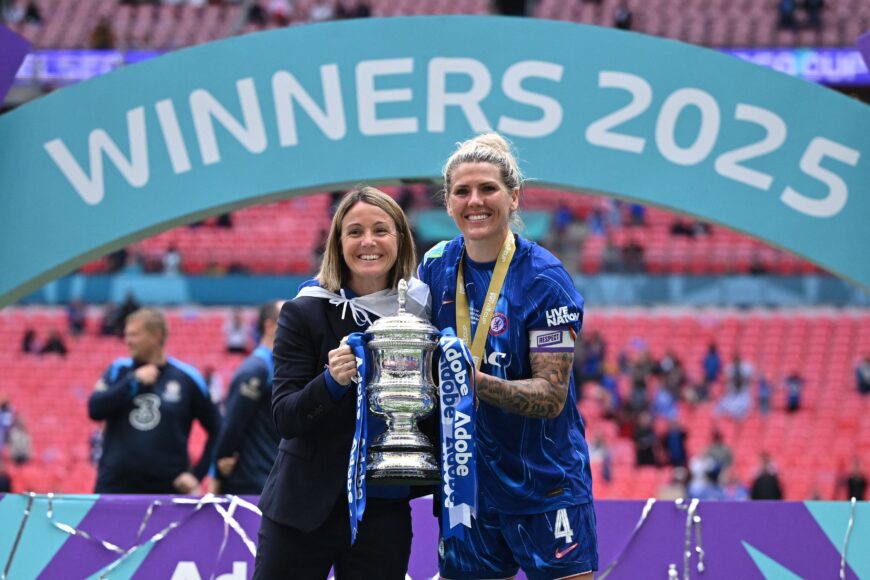 Sonia Bompastor: Lucy Bronze avanza en su recuperación tras la lesión en Lionesses