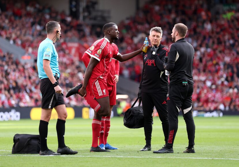 Arne Slot tranquiliza sobre Wirtz y Konate tras triunfo de Liverpool sobre Arsenal