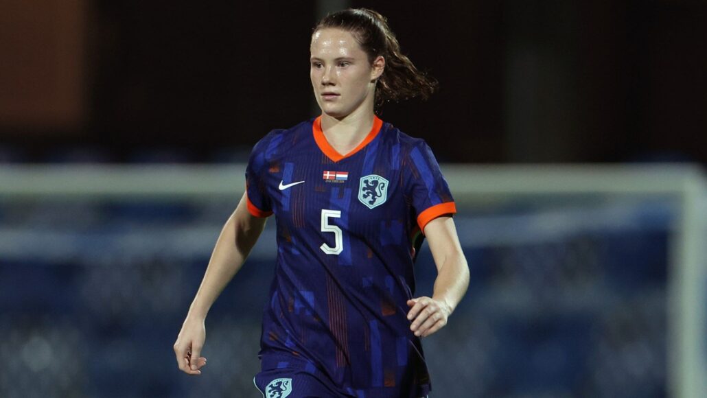 Los desafíos de Veerle Buurman en Chelsea: Compitiendo con Bright y Girma