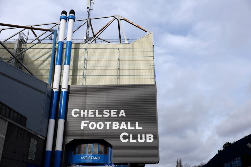Chelsea pierde a su director tras fracaso en patrocinio de camiseta de £65m/año