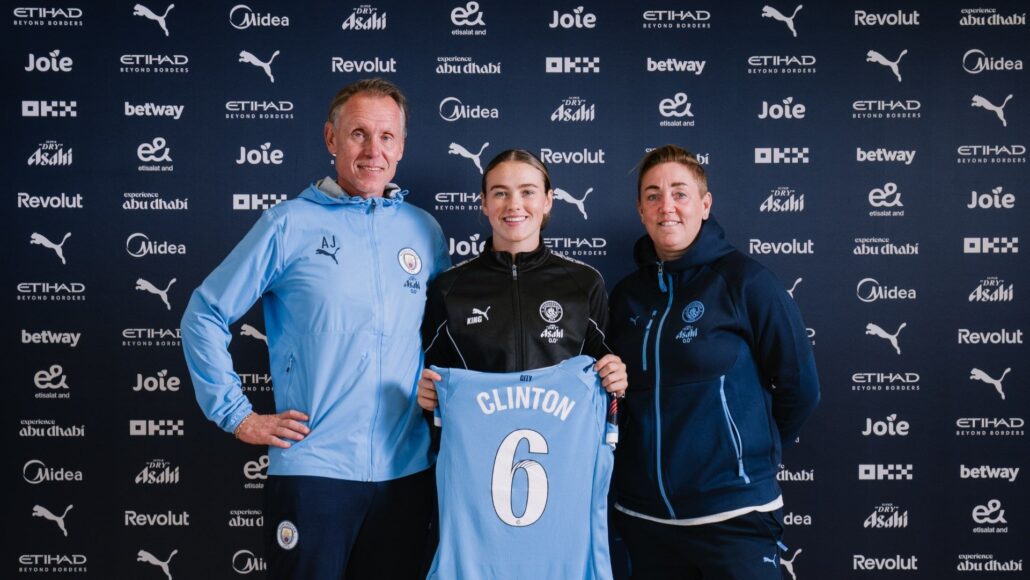 Impresivo intercambio oficial entre Man City y Man Utd en el WSL