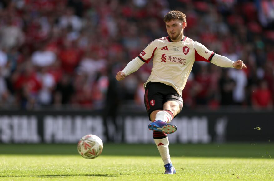 Harvey Elliott se somete a pruebas médicas tras acuerdo de salida del Liverpool