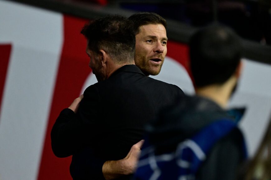 Xabi Alonso opina sobre conflicto entre Simeone y aficionado del Liverpool
