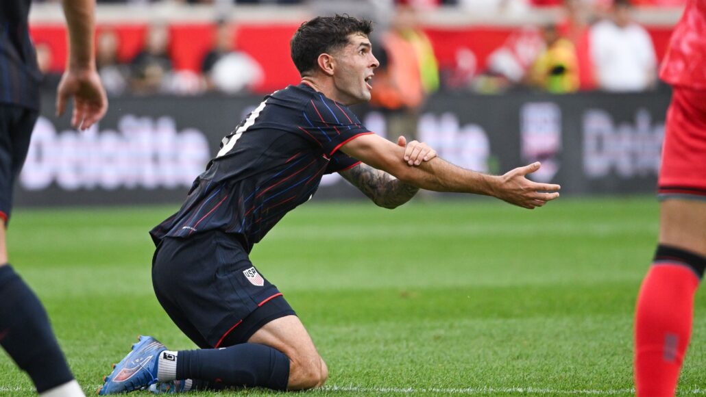 Pulisic y Pochettino superan desacuerdos y muestran unidad en la cancha