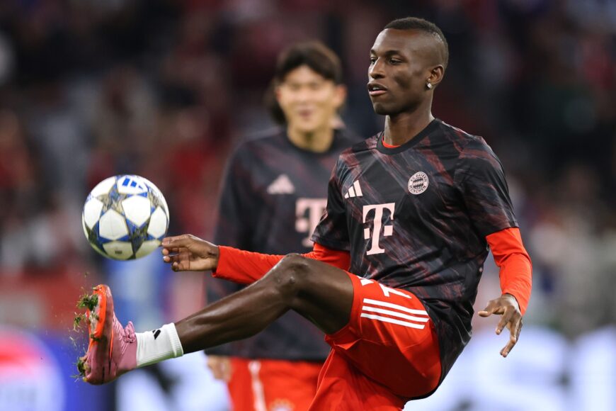 Bayern Munich enfrenta complicaciones en el traspaso de Nico Jackson por Chelsea