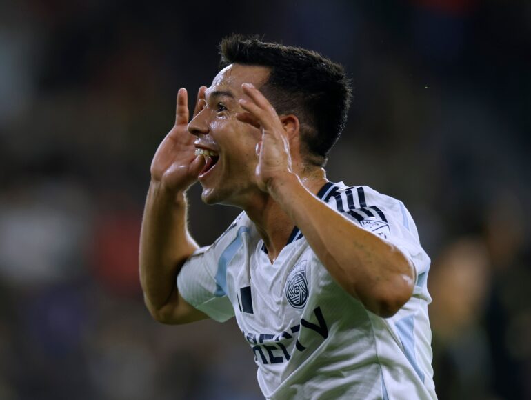 Robo de equipo a la selección de México al llegar a Oakland antes del partido