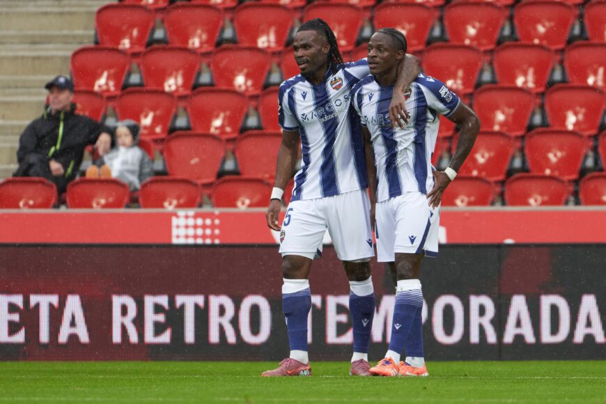 Delantero estrella busca salida en enero tras llegar a La Liga con interés europeo